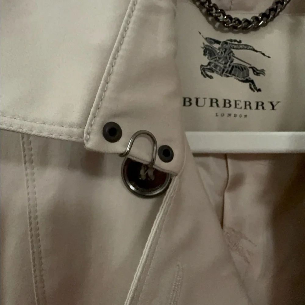 Burberry London Classic Beige Trench Coat Women US 8 Double Breasted - Picture 13 of 14